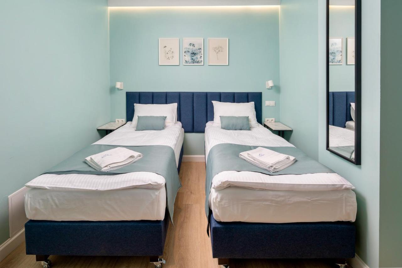 Jess Inn Hostel Rondo Charles De Gaulle Varšava Exteriér fotografie